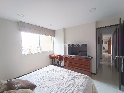 Apartamento en venta en Loma De Los Bernal, Medellín · foto 19 de 20