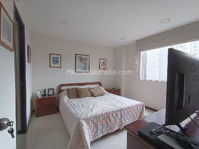 Apartamento en venta en Loma De Los Bernal, Medellín · foto 14 de 20
