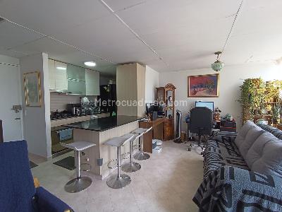 Apartamento de 2 alcobas en venta en Nueva Villa De Aburra, Medellín, 82 m² · foto 2 de 18
