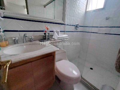 Casa de 4 alcobas en venta en Loma De Los Bernal, Medellín, 160 m² · foto 19 de 20