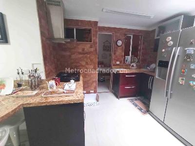 Casa de 4 alcobas en venta en Loma De Los Bernal, Medellín, 160 m² · foto 7 de 20