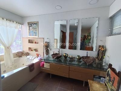 Casa de 5 alcobas en venta en Escobero, Envigado, 656 m² · foto 9 de 20