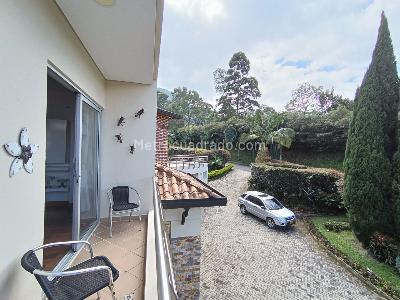 Casa de 5 alcobas en venta en Escobero, Envigado, 656 m² · foto 14 de 20