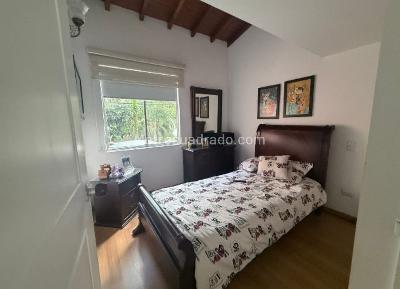 Casa de 3 alcobas en venta en La Mota, Medellín, 130 m² · foto 7 de 12
