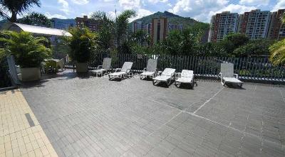Apartamento en venta en Loma De Los Bernal, Medellín · foto 18 de 20