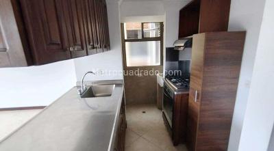 Apartamento en venta en Loma De Los Bernal, Medellín · foto 6 de 20
