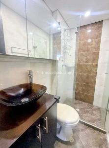 Apartamento en venta en Belen Loma De Los Bernal, Medellín · foto 8 de 12