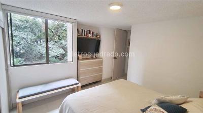 Apartamento en venta en Loma De Los Bernal, Medellín · foto 18 de 19