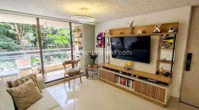 Apartamento en venta en Loma De Los Bernal, Medellín · foto 3 de 19