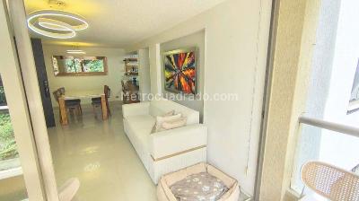 Apartamento en venta en Loma De Los Bernal, Medellín · foto 5 de 19