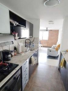 Apartamento en venta en Loma De Los Bernal, Medellín · foto 11 de 19