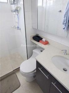 Apartamento en venta en Loma De Los Bernal, Medellín · foto 13 de 19