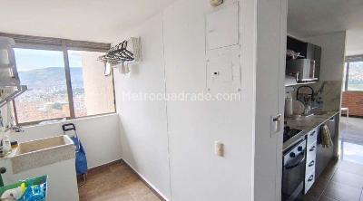 Apartamento en venta en Loma De Los Bernal, Medellín · foto 10 de 19