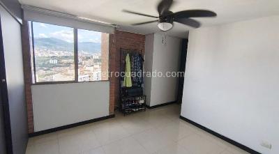 Apartamento en venta en Loma De Los Bernal, Medellín · foto 18 de 19