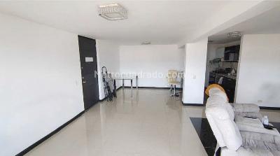 Apartamento en venta en Loma De Los Bernal, Medellín · foto 6 de 19