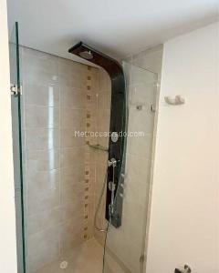 Apartamento de 3 alcobas en venta en Loma De Los Bernal, Medellín, 75 m² · foto 16 de 16
