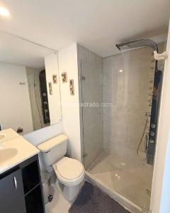 Apartamento de 3 alcobas en venta en Loma De Los Bernal, Medellín, 75 m² · foto 7 de 16