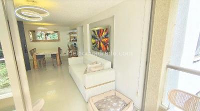 Apartamento de 3 alcobas en venta en Belen Loma De Los Bernal, Medellín, 88 m² · foto 5 de 17