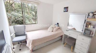 Apartamento de 3 alcobas en venta en Belen Loma De Los Bernal, Medellín, 88 m² · foto 14 de 17