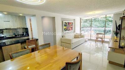 Apartamento de 3 alcobas en venta en Belen Loma De Los Bernal, Medellín, 88 m² · foto 2 de 17