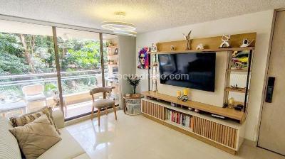 Apartamento de 3 alcobas en venta en Belen Loma De Los Bernal, Medellín, 88 m² · foto 3 de 17