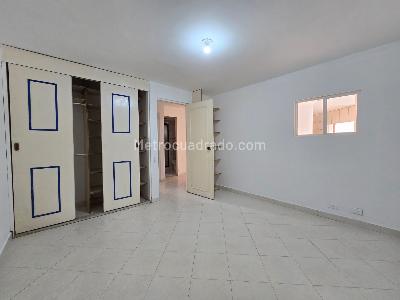 Apartamento en venta en La Almeria, Medellín · foto 13 de 20