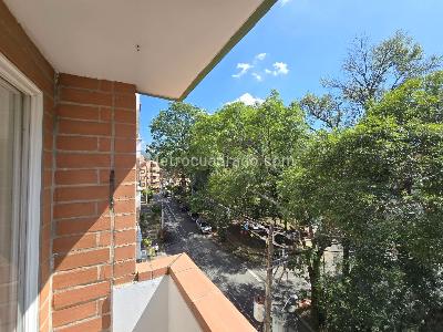 Apartamento en venta en La Almeria, Medellín · foto 4 de 20