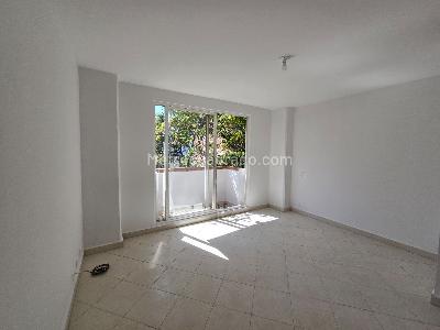 Apartamento en venta en La Almeria, Medellín · foto 8 de 20