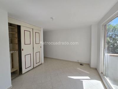 Apartamento en venta en La Almeria, Medellín · foto 9 de 20