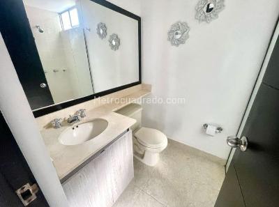 Apartamento en venta en Loma De Los Bernal, Medellín · foto 11 de 20