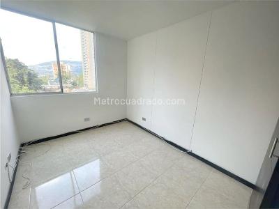 Apartamento en venta en Loma De Los Bernal, Medellín · foto 14 de 20