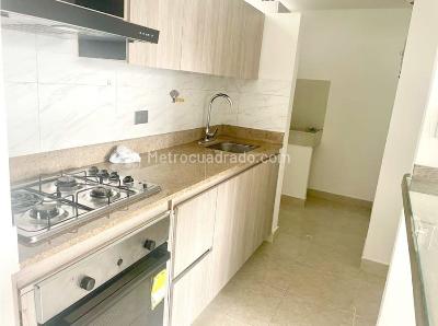 Apartamento en venta en Loma De Los Bernal, Medellín · foto 7 de 20