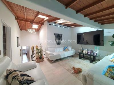 Casa de 4 alcobas en venta en El Poblado, Medellín, 130 m² · foto 12 de 20