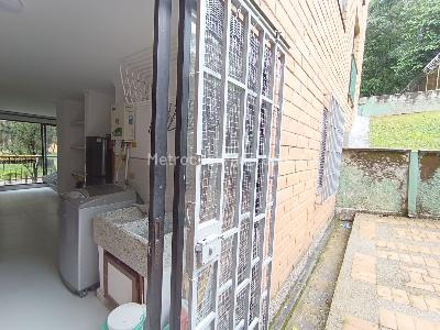 Apartamento de 2 alcobas en venta en Laureles La Almeria, Medellín, 47 m² · foto 7 de 20