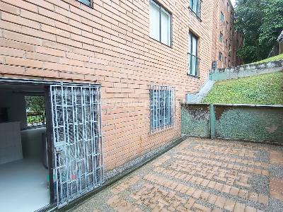 Apartamento de 2 alcobas en venta en Laureles La Almeria, Medellín, 47 m² · foto 8 de 20