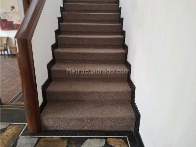Casa de 4 alcobas en venta en Alhambra, Bogotá, 310 m² · foto 3 de 20