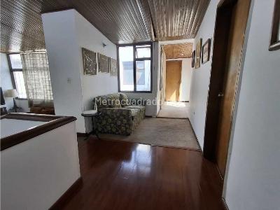 Casa de 4 alcobas en venta en Alhambra, Bogotá, 310 m² · foto 18 de 20