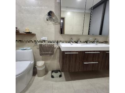 Apartamento de 3 alcobas en venta en San Patricio, Bogotá, 200 m² · foto 9 de 20