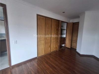 Apartamento en venta en Gratamira, Bogotá · foto 5 de 19