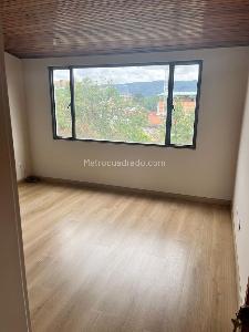 Casa de 4 alcobas en venta en Las Villas Bulevar, Bogotá, 180 m² · foto 14 de 17
