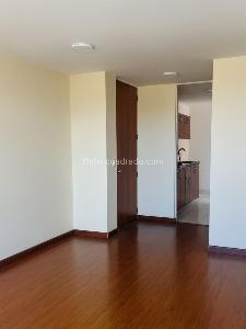 Apartamento de 3 alcobas en venta en Nueva Colina Campestre, Bogotá, 55 m² · foto 2 de 19