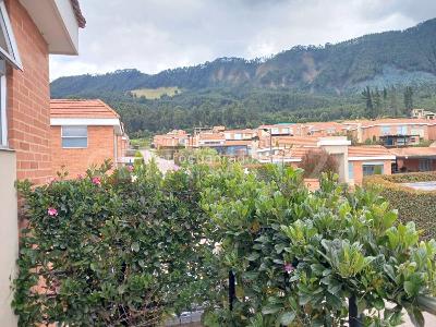 Casa de 3 alcobas en venta en Otros, Cajicá, 348 m² · foto 4 de 20