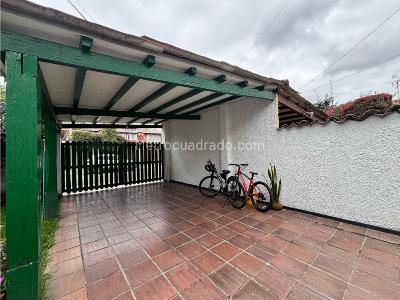 Casa de 4 alcobas en venta en Santa Barbara, Bogotá, 250 m² · foto 16 de 16