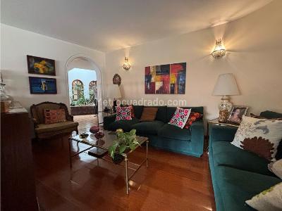 Casa de 3 alcobas en venta en Niza, Bogotá, 544 m² · foto 4 de 20