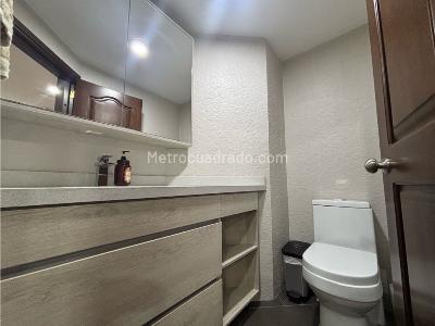 Apartamento de 3 alcobas en venta en La Carolina, Bogotá, 161 m² · foto 20 de 20
