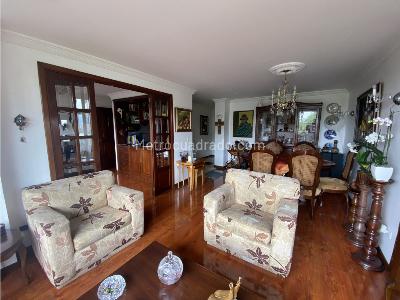 Apartamento en venta en Lagos De Cordoba, Bogotá · foto 2 de 20