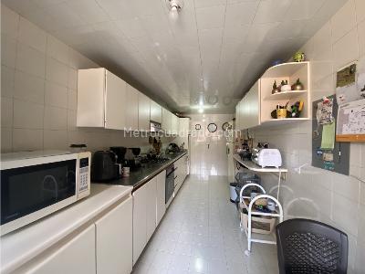 Apartamento en venta en Lagos De Cordoba, Bogotá · foto 9 de 20