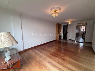Apartamento de 2 alcobas en venta en Iberia, Bogotá, 88 m² · foto 2 de 16