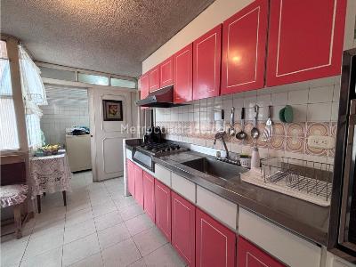 Apartamento de 2 alcobas en venta en Chico Norte, Bogotá, 118 m² · foto 4 de 17