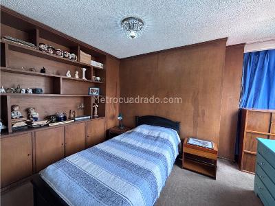 Apartamento de 2 alcobas en venta en Chico Norte, Bogotá, 118 m² · foto 15 de 17